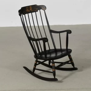 Cadeira de Balanço Antiga Estilo Windsor em Madeira Nobre Ebanizada com Pintura Decorativa